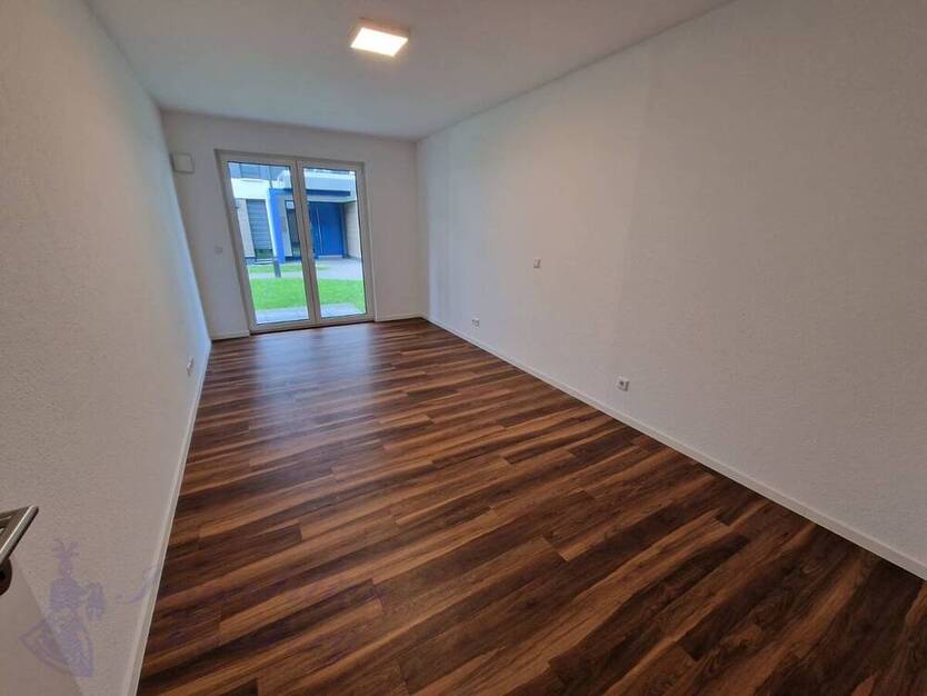 Schöne 2ZKB mit Balkon - Neubau