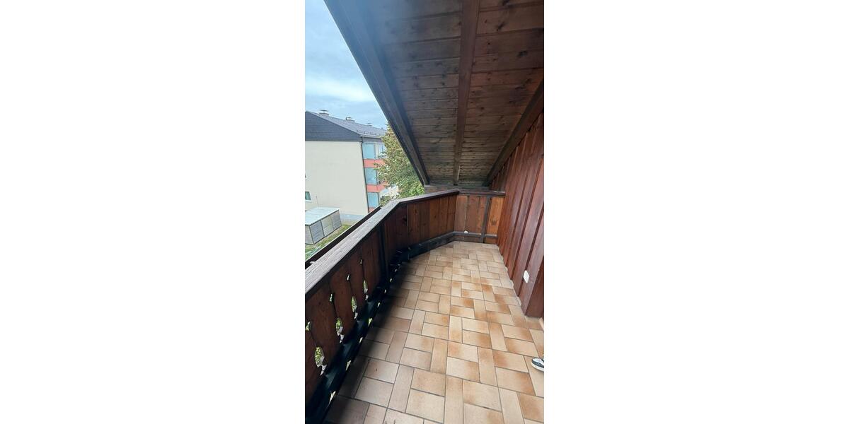 Dachgeschoßwohnung Traunstein - 3 Zimmer, 62 m&sup2;, 289.000&euro; | Angebot:26888086
