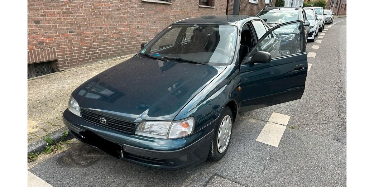 Toyota Carina 153.000 km 1.800 &euro; Bottrop 46236