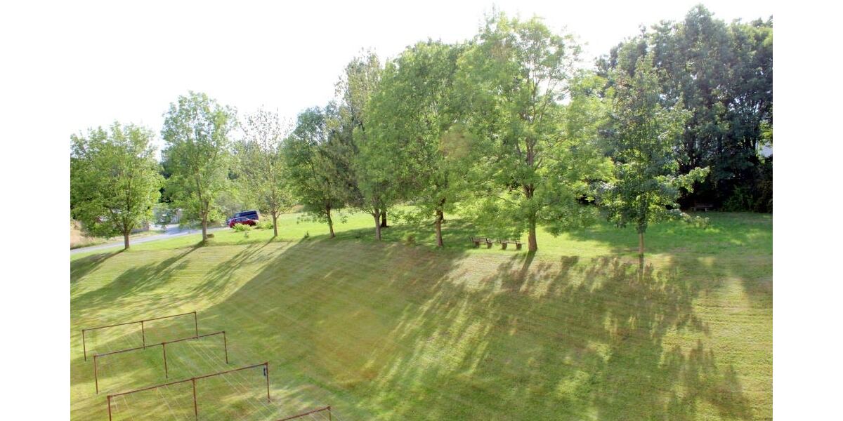 Bernstadt - 8% Rendite für 3 Wohnungen 7 zimmer