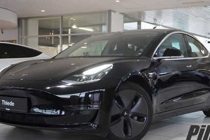 Tesla Model 3 126.300 km 19.950 &euro; Schöningen 38364
