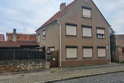 Renovierungsbedürftiges Haus zu Verkaufen 6 zimmer