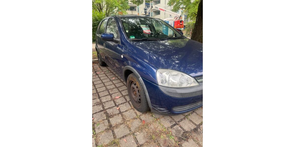 Opel Corsa 172.000 km 2.300 &euro; München 81739