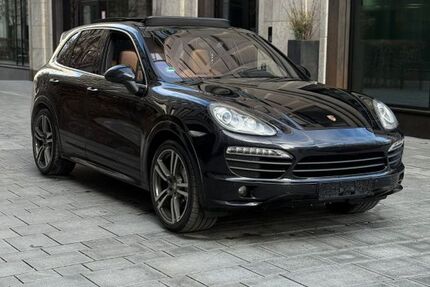 Porsche Cayenne 198.000 km 21.490 &euro; München 81825