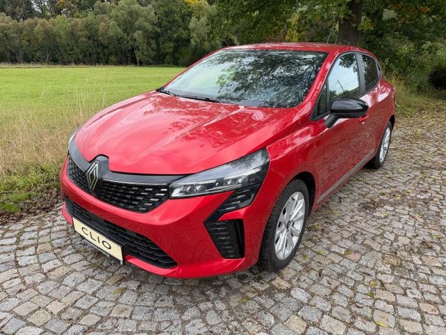 Renault Clio 23.582 km 17.498 € Gersdorf 09355