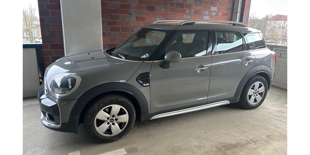 Mini Countryman C (Cooper) 80.000 km 14.500 &euro; Leipzig 04107