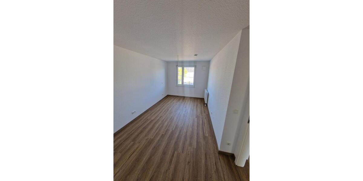 Reihenhaus Oberndorf am Neckar - 4 Zimmer, 132 m&sup2;, 1.350&euro; | Angebot:23555092