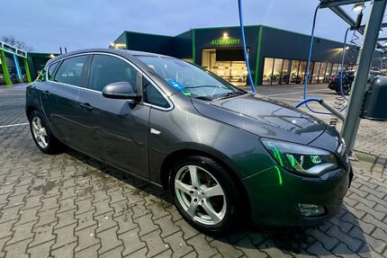 Opel Astra 195.000 km 4.500 &euro; Rüsselsheim 65428