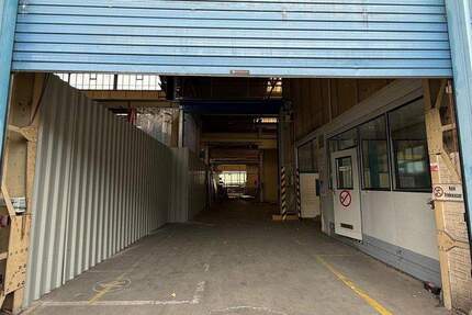 1450 m² Lagerhalle mit Bürofläche zimmer