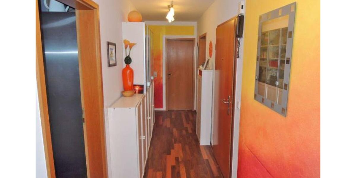 Dachgeschoßwohnung Neuendettelsau - 3 Zimmer, 94 m&sup2;, 230.000&euro; | Angebot:27018944