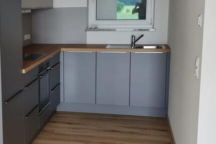 Neuwertige , helle 2-Zimmerwohnung im schönen Neuendettelsau 2 zimmer