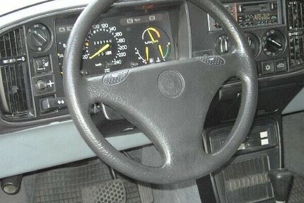 Saab 900 201.423 km 7.999 &euro; Köln 50996