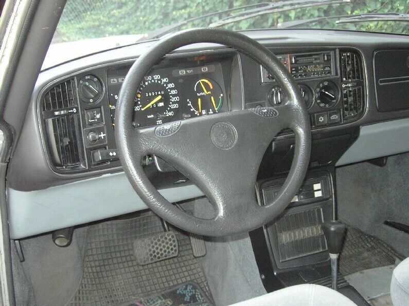 Saab 900 201.423 km 7.999 &euro; Köln 50996