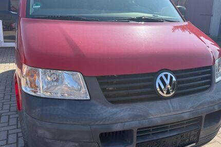 VW T5 Transporter 124.000 km 8.900 &euro; Lichtentanne 08115