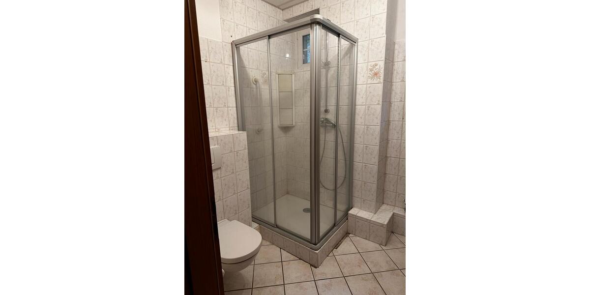 Etagenwohnung Seebach - 2 Zimmer, 68 m&sup2;, 440&euro; | Angebot:26169258
