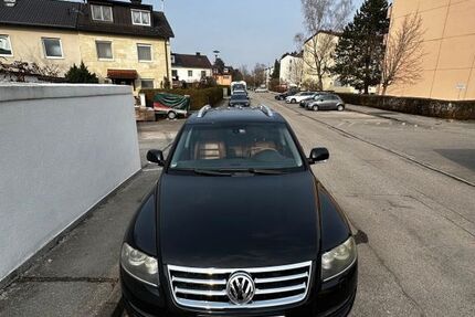 VW Touareg 227.000 km 8.500 &euro; Garching 85748