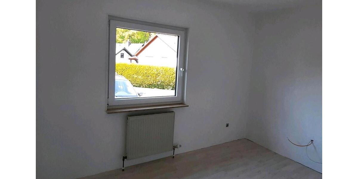 Etagenwohnung Korbach - 1 Zimmer, 90 m&sup2;, 1.100&euro; | Angebot:26413118