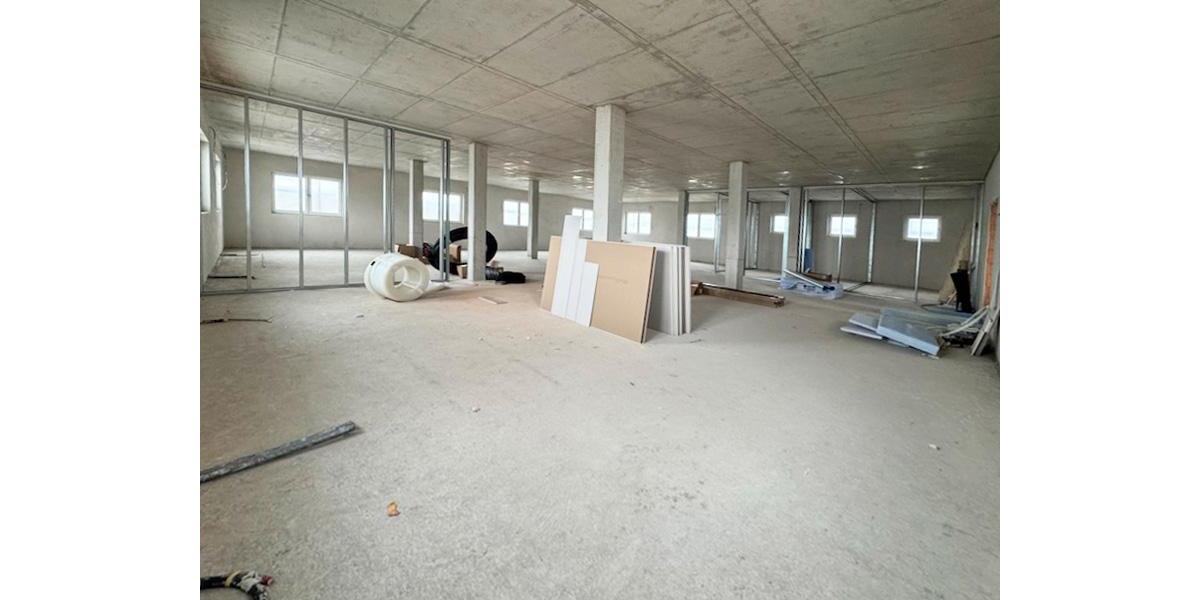 Jetzt noch mitgestalten! Teilbare Erdgeschoss BüroPraxis Ebene mit Parkflächen in Mühlhausen zimmer