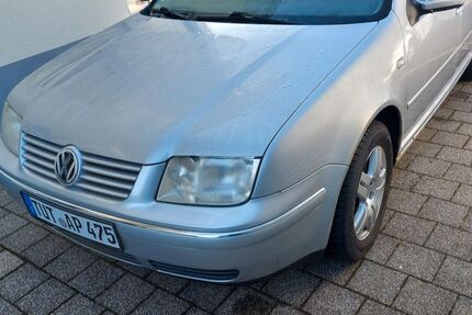 VW Bora 170.000 km 1.300 &euro; Trossingen 78647
