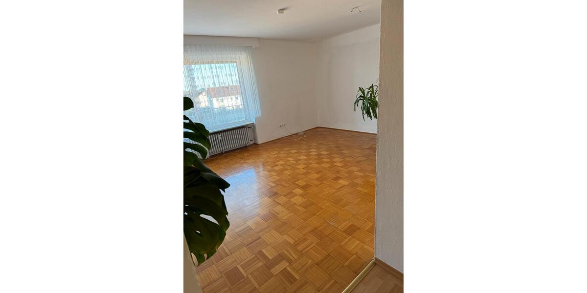 Etagenwohnung Weiden in der Oberpfalz - 2 Zimmer, 69 m&sup2;, 179.000&euro; | Angebot:27066664