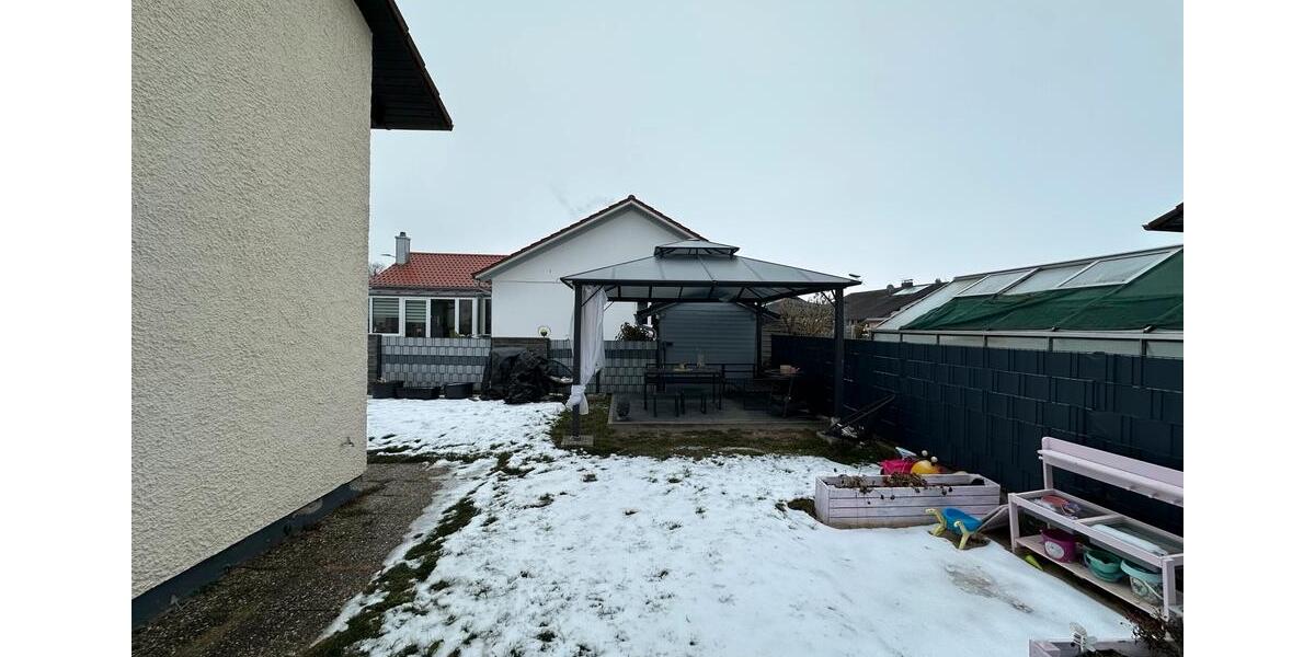 Etagenwohnung Ergolding - 4.5 Zimmer, 100 m&sup2;, 1.390&euro; | Angebot:24679880