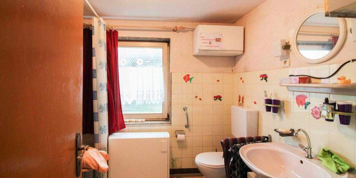 Einfamilienhaus in Neumünster mit großem Grundstück und viel Potenzial zur individuellen Gestaltung 4 zimmer