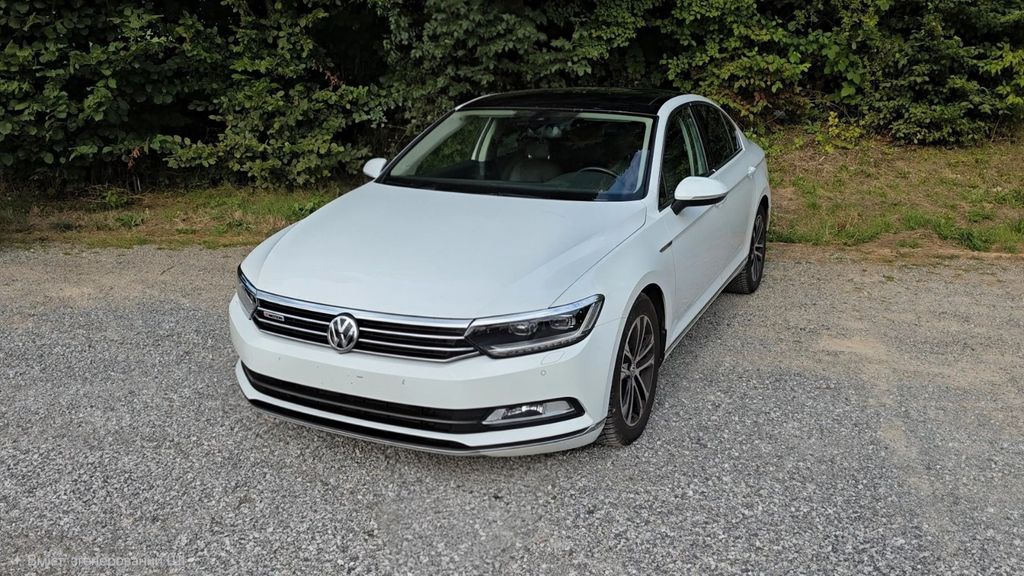 VW Passat 125.000 km 20.444 &euro; Merzenich 52399