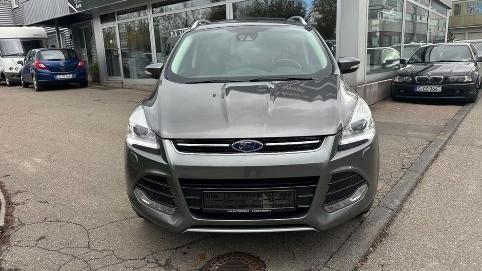 Ford Kuga 94.000 km 12.900 € Marbach am Neckar 71672