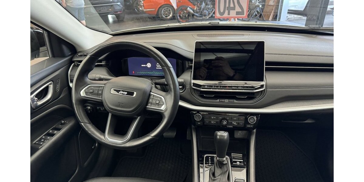 Jeep Compass S Plug-IN Hybrid 4WD 1.Hand Panoramadach 22.600 km 26.790 &euro; Lich 35423