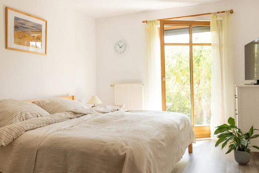 3 Zi. Whg. mit Garten, Feldwies, 1400 Warm, befristet zimmer