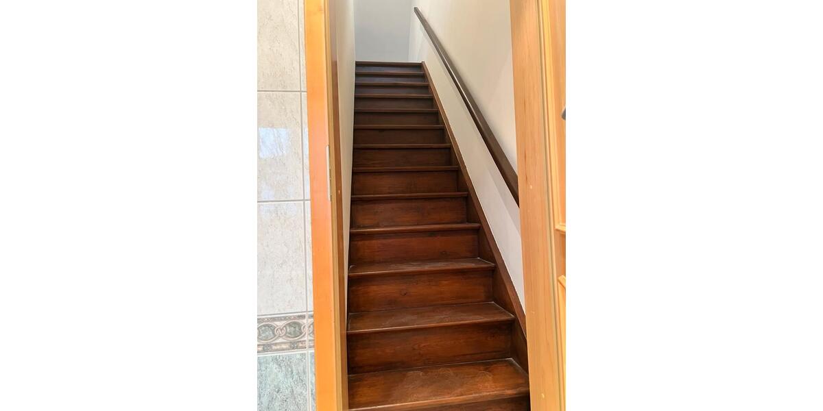 Reihenhaus Sonneberg - 5 Zimmer, 110 m&sup2;, 1.000&euro; | Angebot:23688109