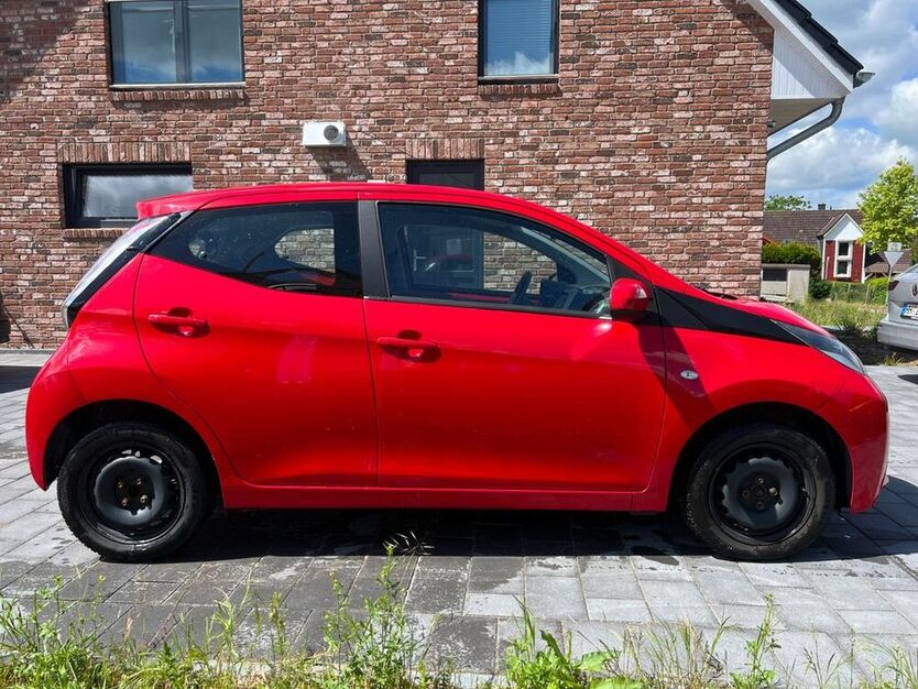 Aygo (X)