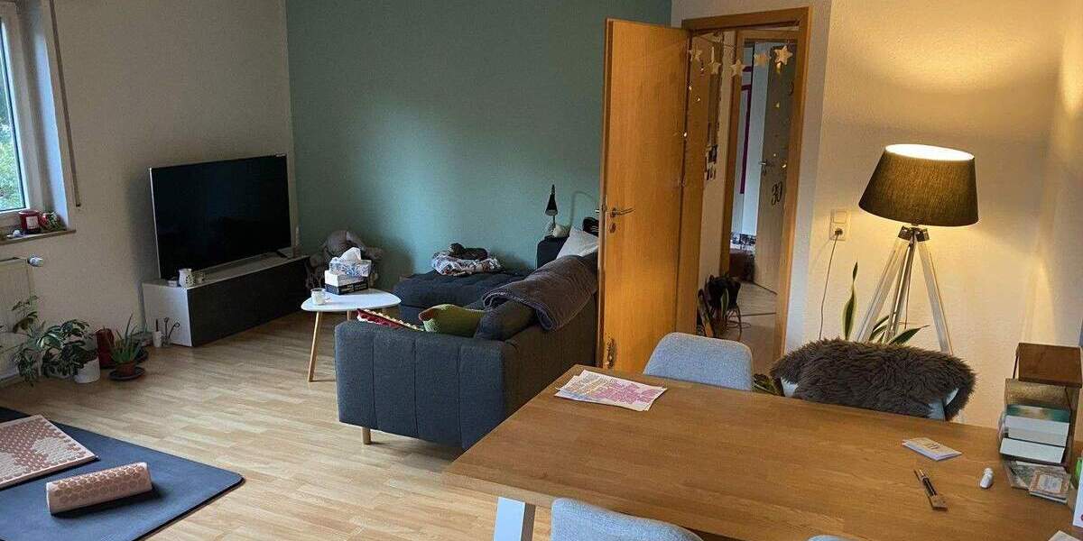 Obergeschosswohnung mit schönem Balkon Stadtnah 3 zimmer
