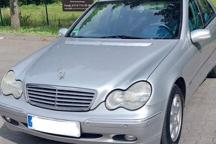 Mercedes C 320