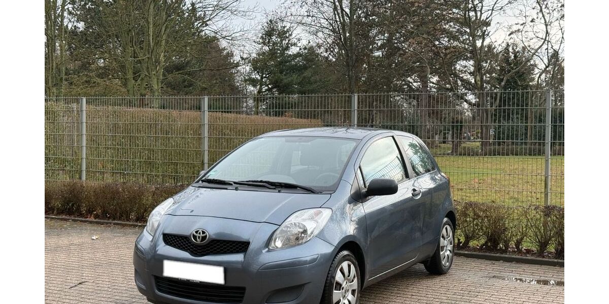 Toyota Yaris 155.950 km 3.000 &euro; Düren 52349