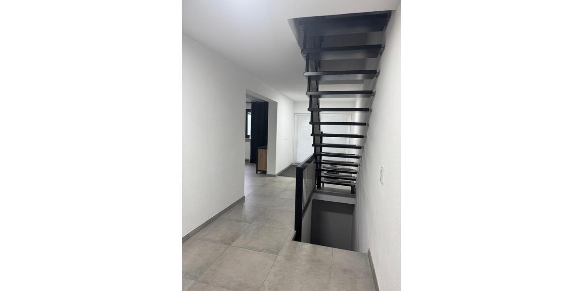 Reihenmittelhaus mit Garten & Garage – provisionsfrei 5 zimmer