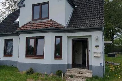 Haus Eggebek - 5 Zimmer, 120 m&sup2;, 900&euro; | Angebot:26439814