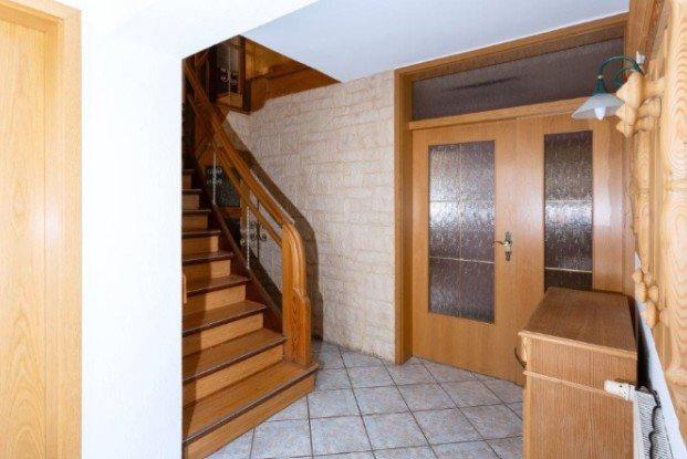 Einfamilienhaus Bad Salzungen - 7 Zimmer, 145 m&sup2;, 290.000&euro; | Angebot:26543137