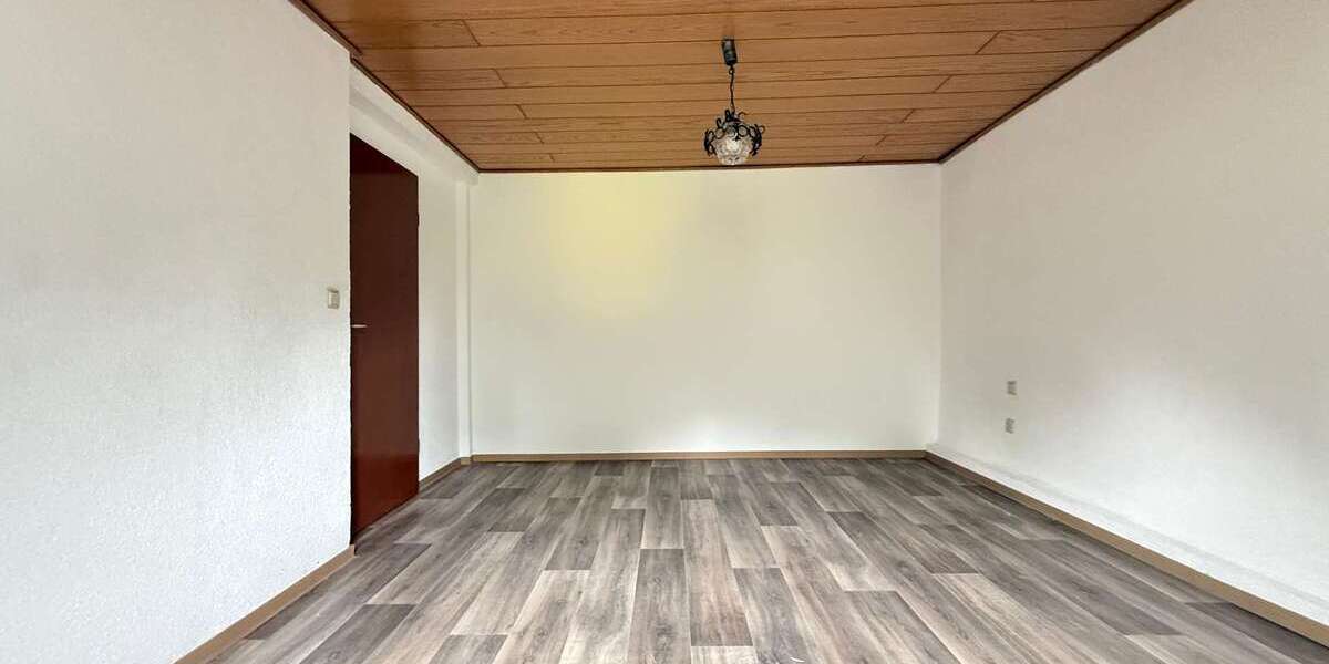 Gemütliche 3-Zimmer-Dachgeschosswohnung mit ca. 72 m² in Friedrichsthal-Bildstock - 3- Friedrichsthal | Angebot:27007927