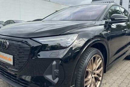 Audi Q4 e-tron 45.787 km 49.950 &euro; Hamburg 22047
