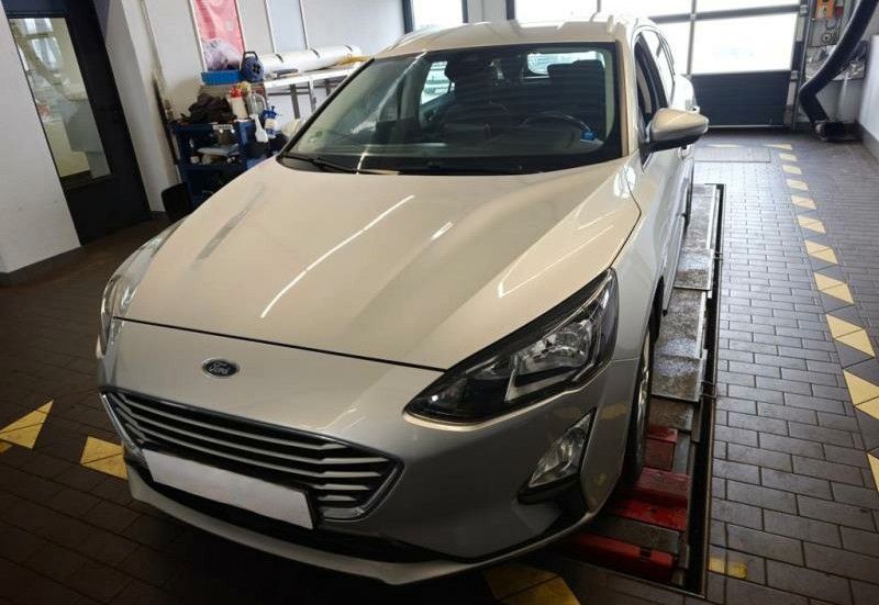 Ford Focus 133.500 km 7.990 &euro; Niederlauer 97618