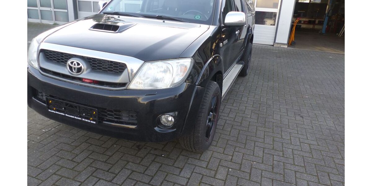 Toyota Hilux 295.000 km 13.900 &euro; Rosendahl - Darfeld 48720
