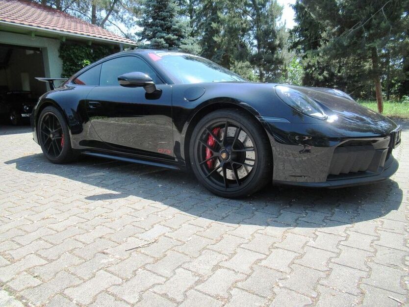 992