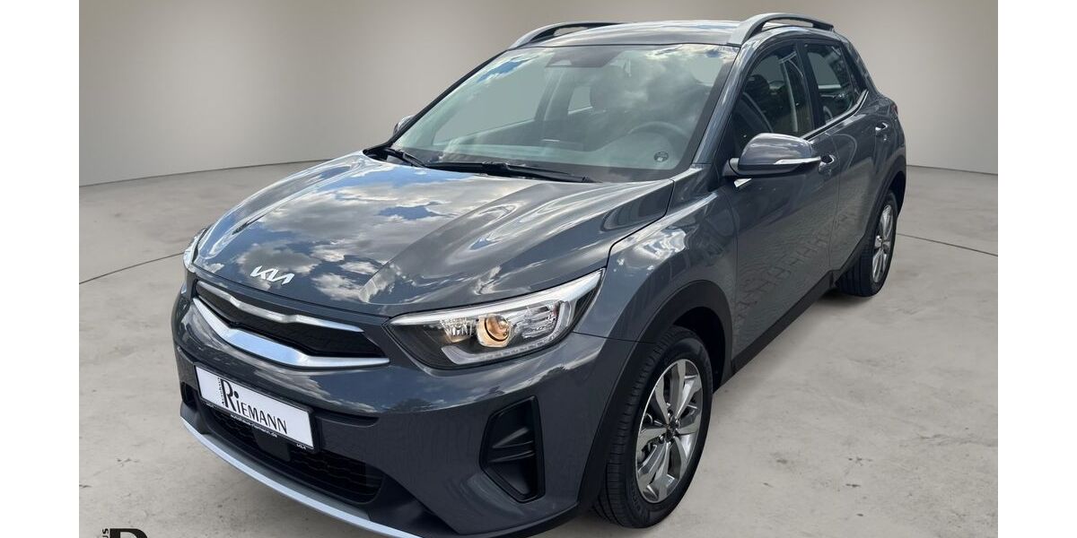 Kia Stonic 18.550 km 17.495 &euro; Cloppenburg 49661