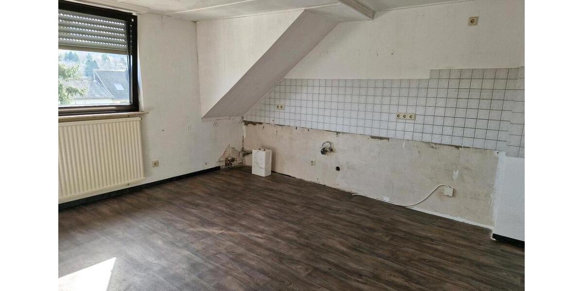 Einfamilienhaus Saarbrücken Dudweiler - 6 Zimmer, 155 m&sup2;, 192.000&euro; | Angebot:27027313