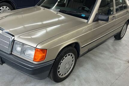 Mercedes 190