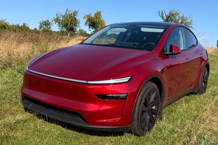 Tesla Model Y 11.535 km 53.990 &euro; Seevetal 21217