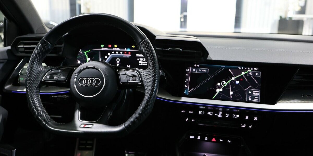 Audi S3 LIMOUSINE 2.0 TFSI QUATTRO S-LINE BLACK PLUS 36.000 km 38.444 &euro; Hamm 59077