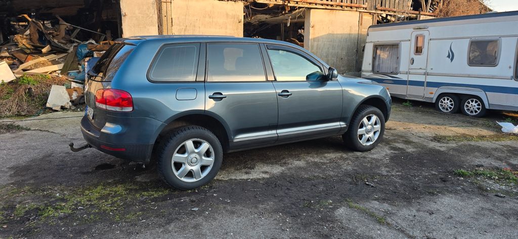 VW Touareg 218.000 km 3.700 &euro; Berlin 13059