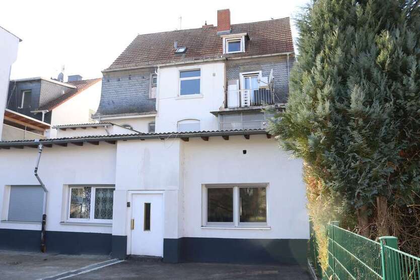 Haus zum Kaufen in Gießen 860.000 € 348 m²